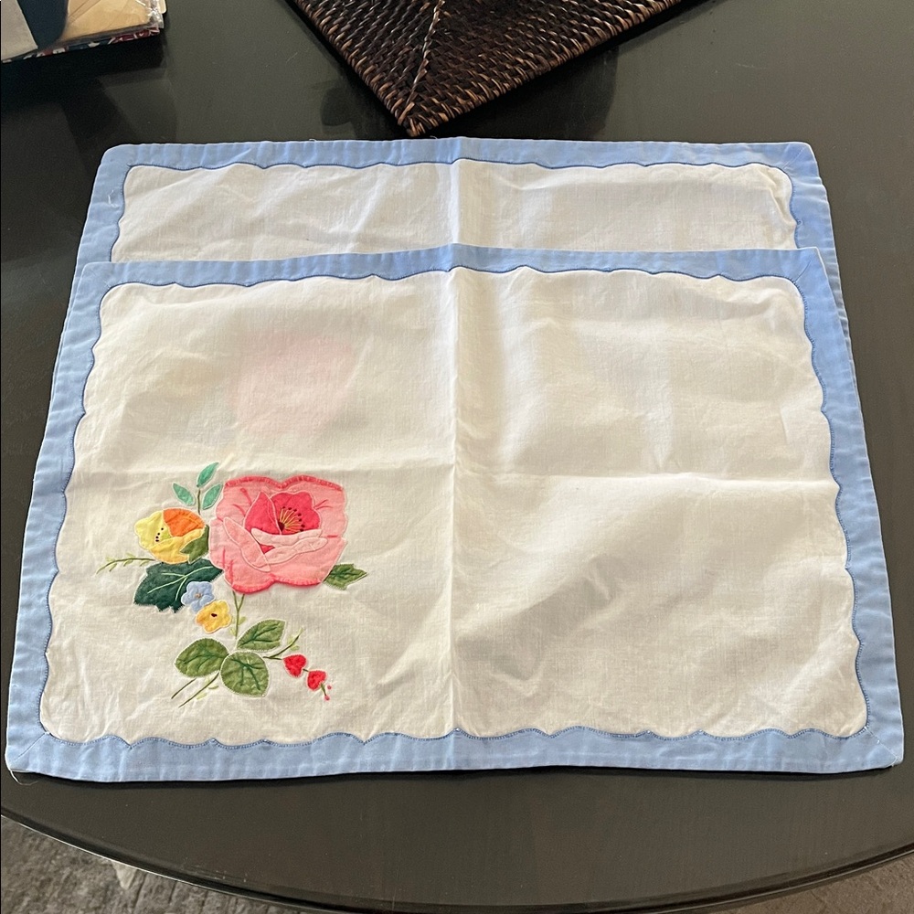 Vintage Set of 2 Embroidered Placemats florals